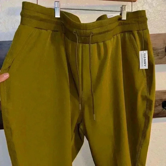 NWT Old Navy High-Waisted All-Seasons StretchTech Joggers Size 2XL - Picture 5 of 14